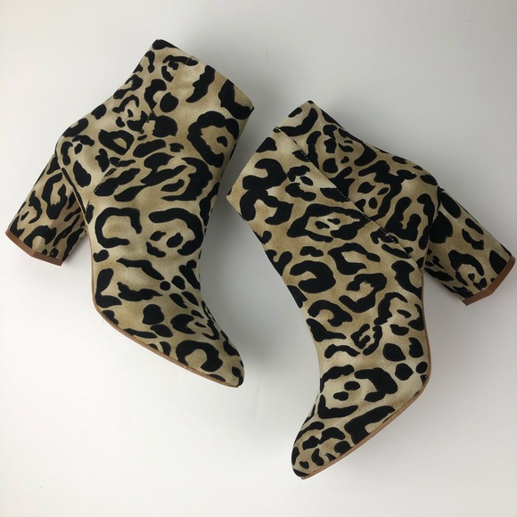 Band of Gypsies Andrea Leopard Print Vegan Booties - Picture 5 of 10